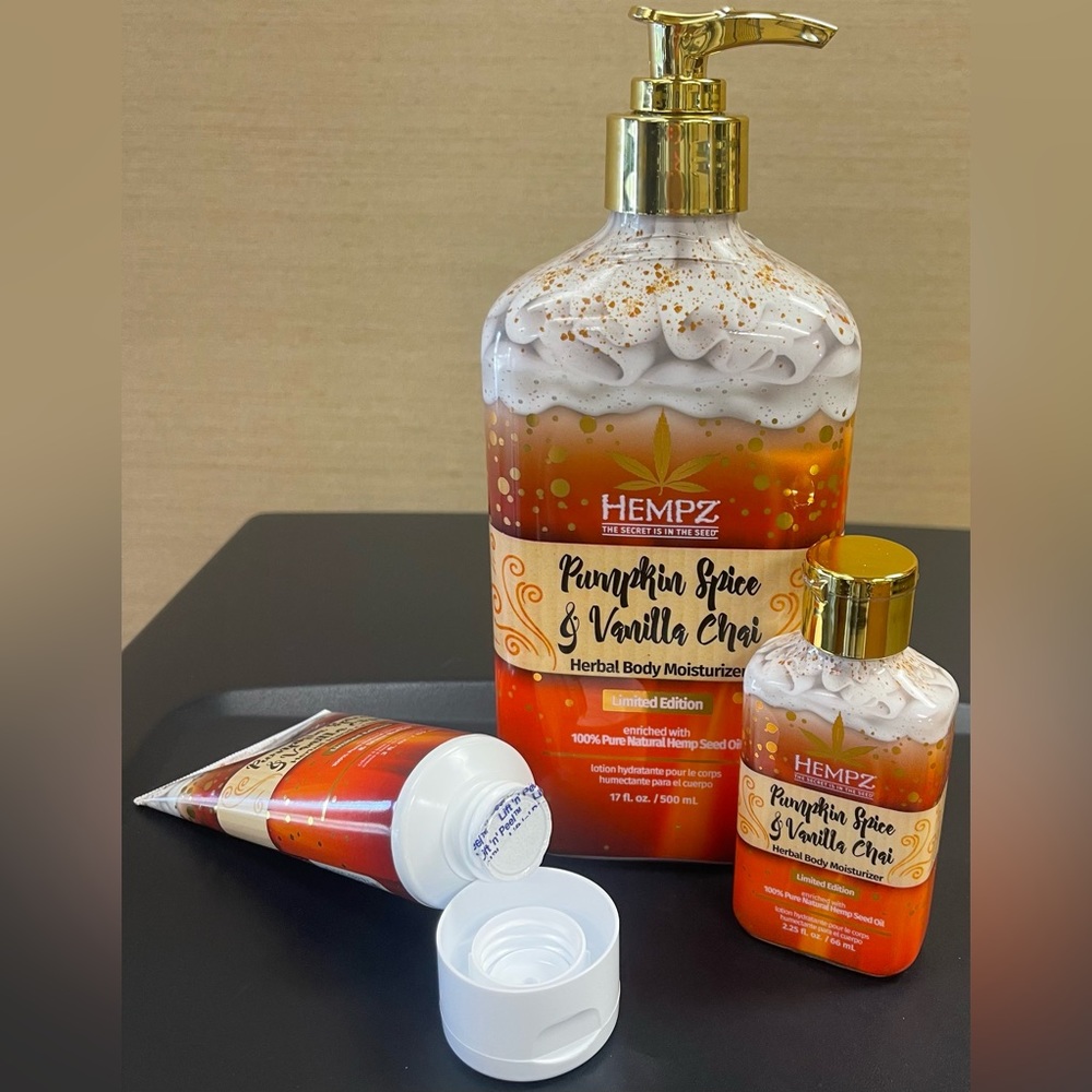 NWOT Hempz Pumpkin Spice and Vanilla Chai